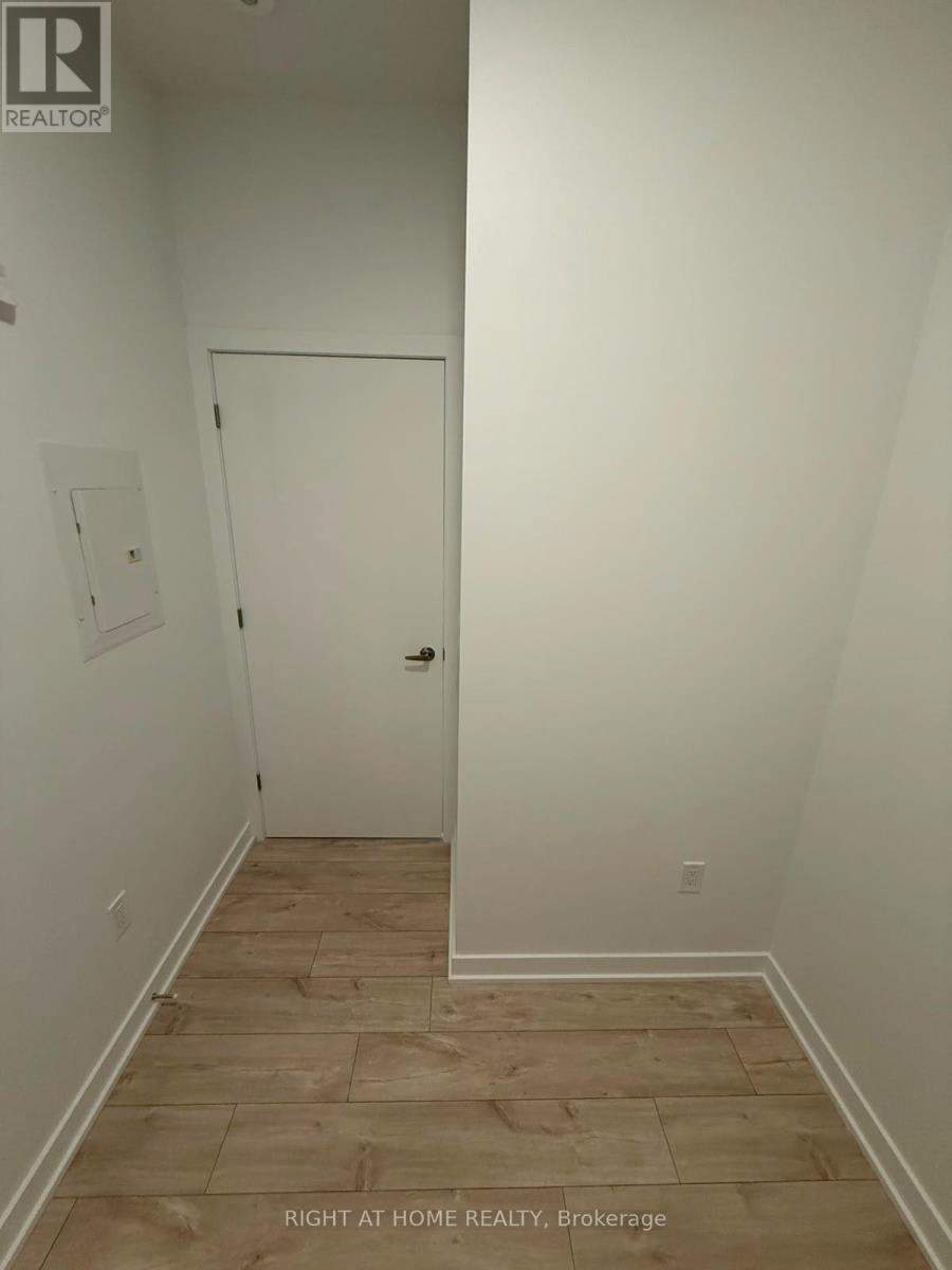 815 - 740 Whitlock Avenue, Milton, Ontario  L9E 2B6 - Photo 9 - W13509420