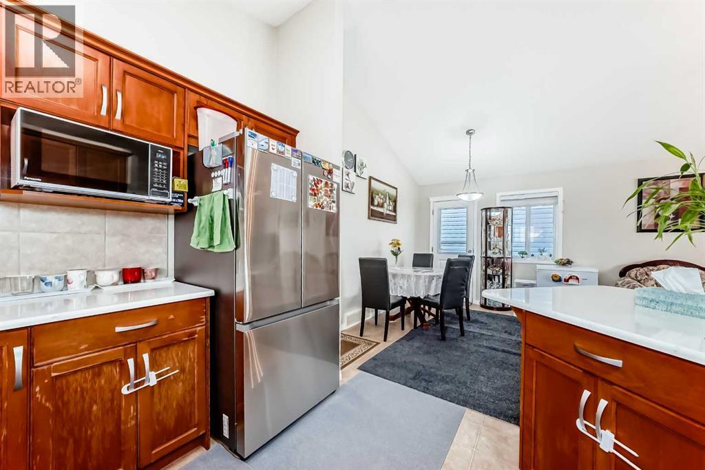 398 Martindale Drive NE, Calgary, Alberta  T3J 0H8 - Photo 7 - A2320516