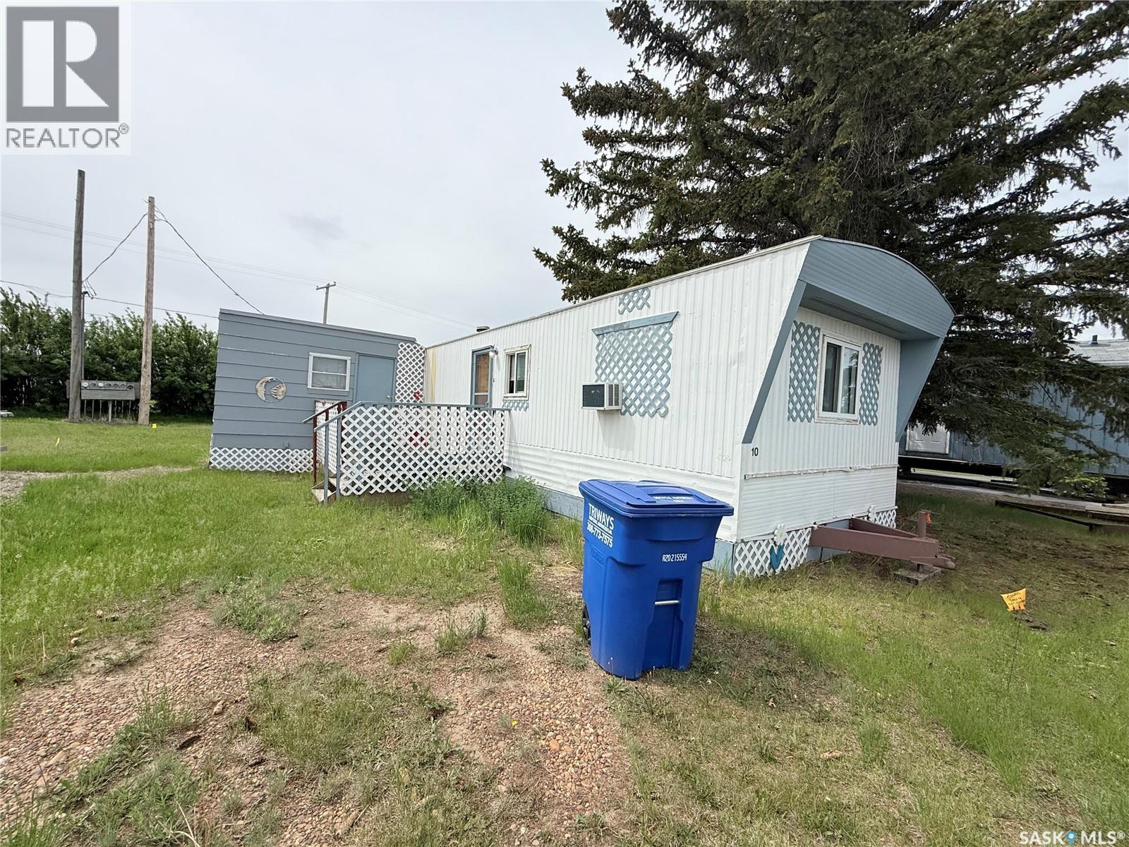#10-360 5th Street E, Shaunavon, Saskatchewan  S0N 2M0 - Photo 1 - SK040855