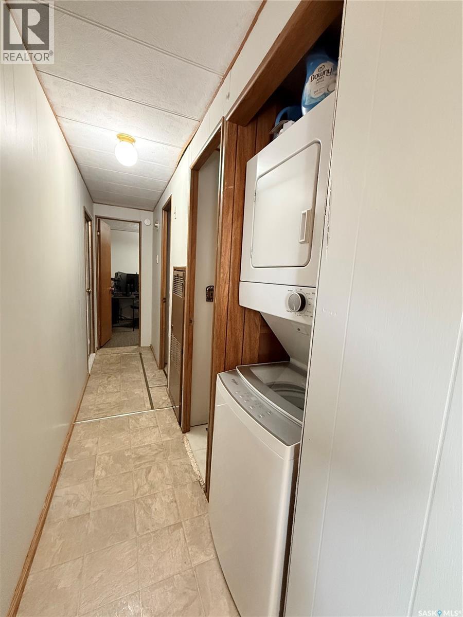 #10-360 5th Street E, Shaunavon, Saskatchewan  S0N 2M0 - Photo 5 - SK040855