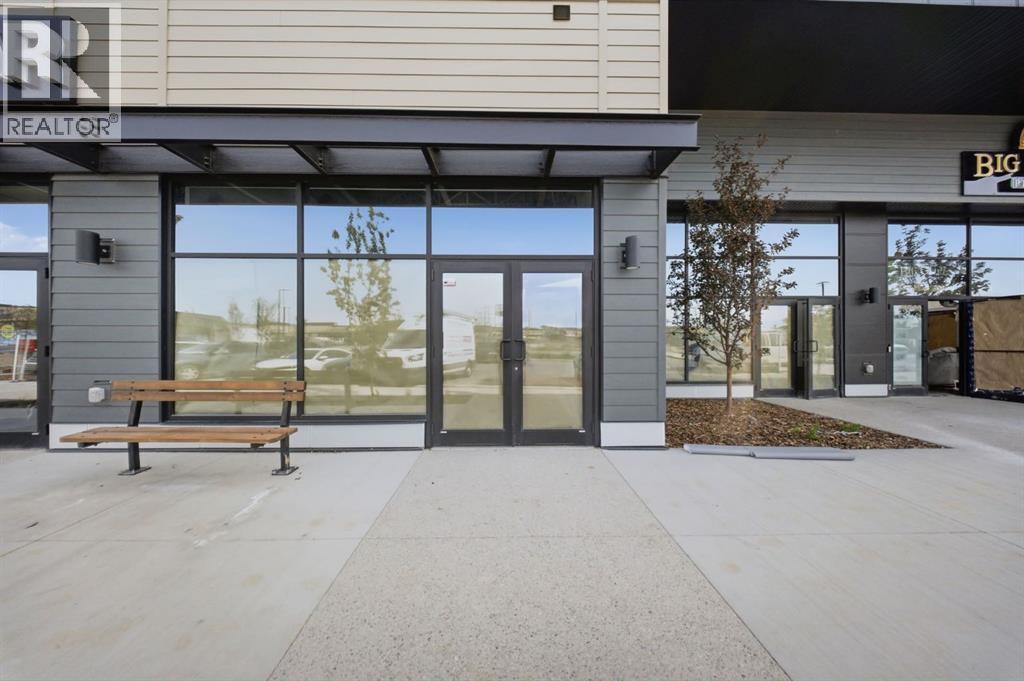 220, 40 Belmont Drive SW, calgary, Alberta