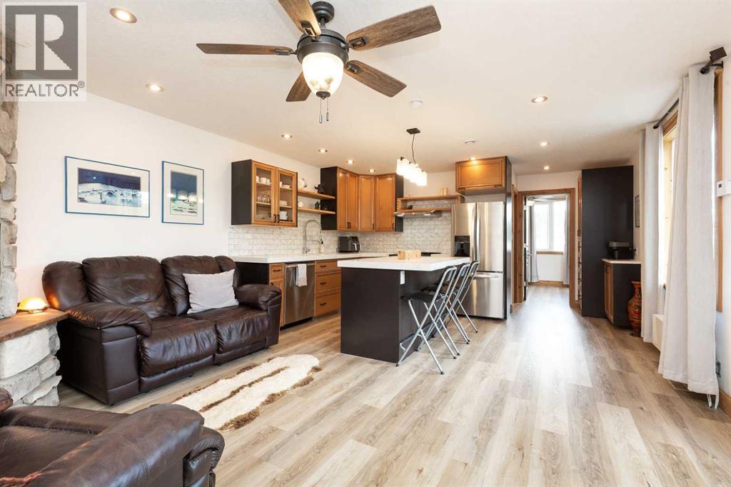 11333 20 Avenue, Blairmore, Alberta  T0K 0E0 - Photo 16 - A2325759