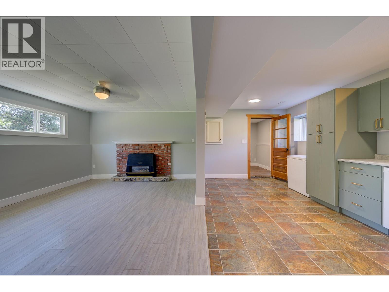 870 Sumac Place, Kamloops, British Columbia  V2B 6R4 - Photo 16 - 10393251