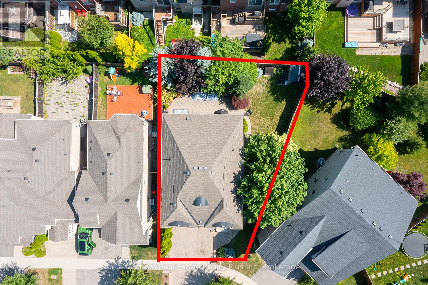 14 Riel Drive, Richmond Hill, Ontario  L4E 4W4 - Photo 3 - N13509520