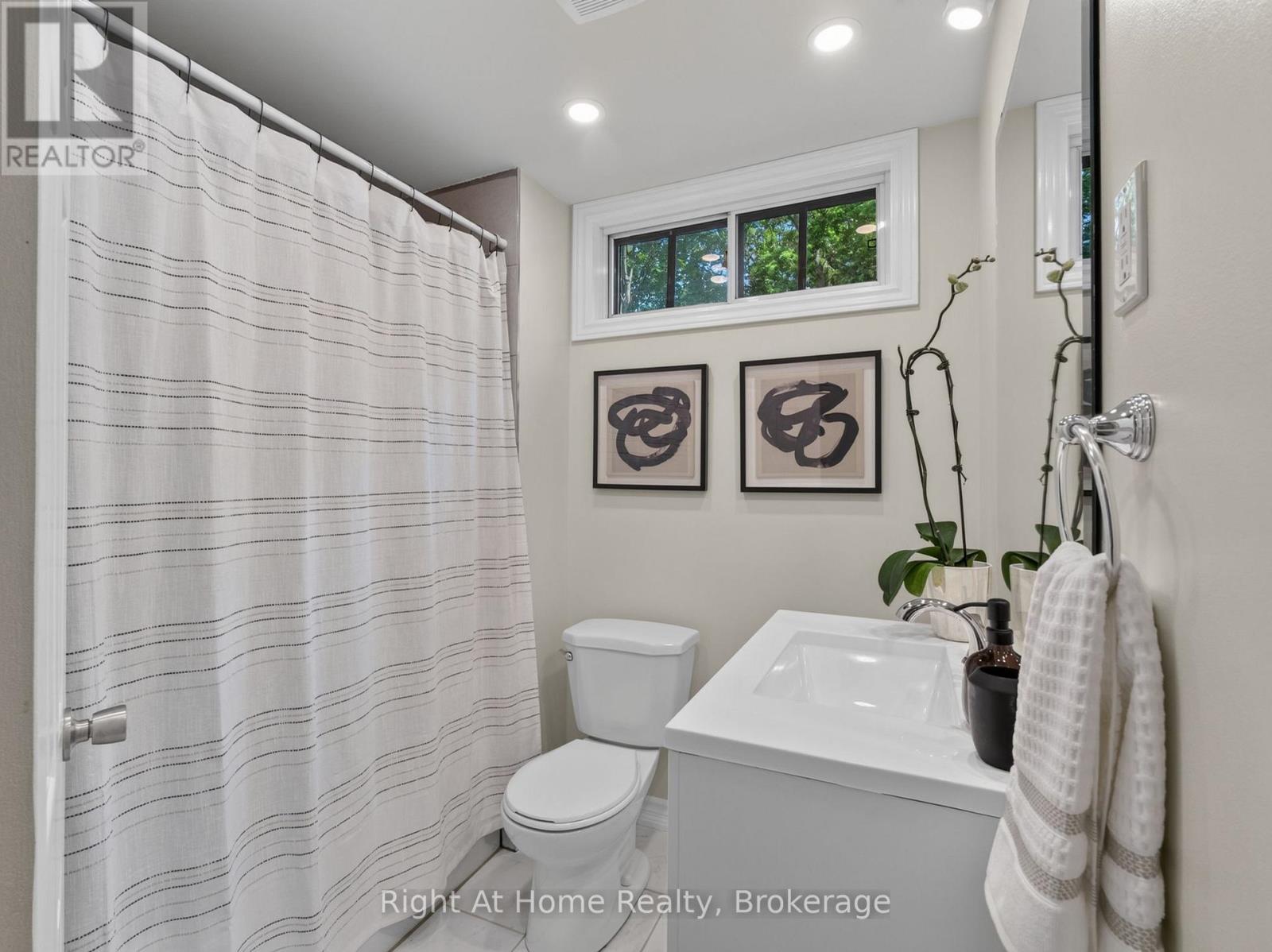 39 Benlight Crescent, Toronto, Ontario  M1H 1P4 - Photo 23 - E13509566