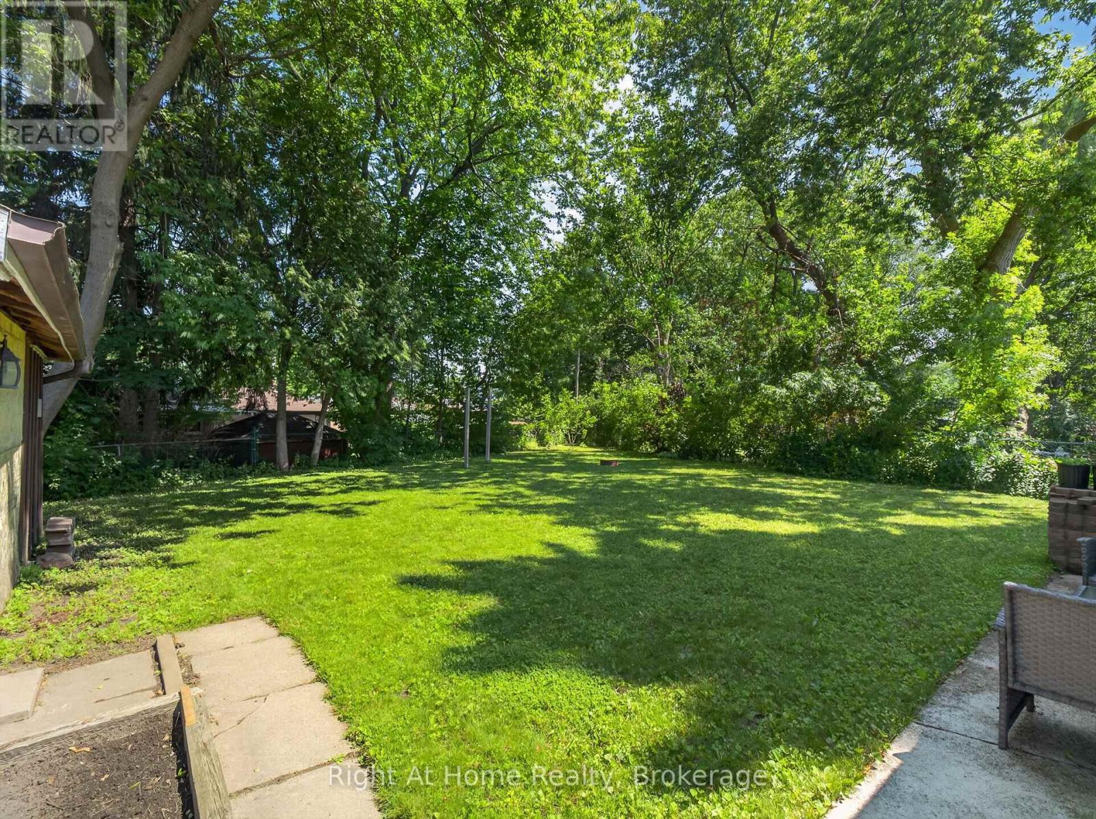 39 Benlight Crescent, Toronto, Ontario  M1H 1P4 - Photo 29 - E13509566