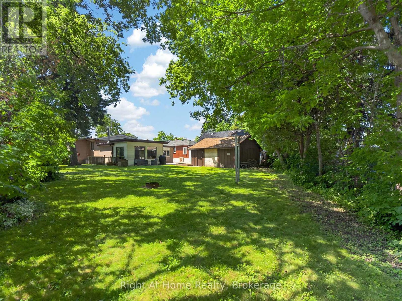 39 Benlight Crescent, Toronto, Ontario  M1H 1P4 - Photo 32 - E13509566