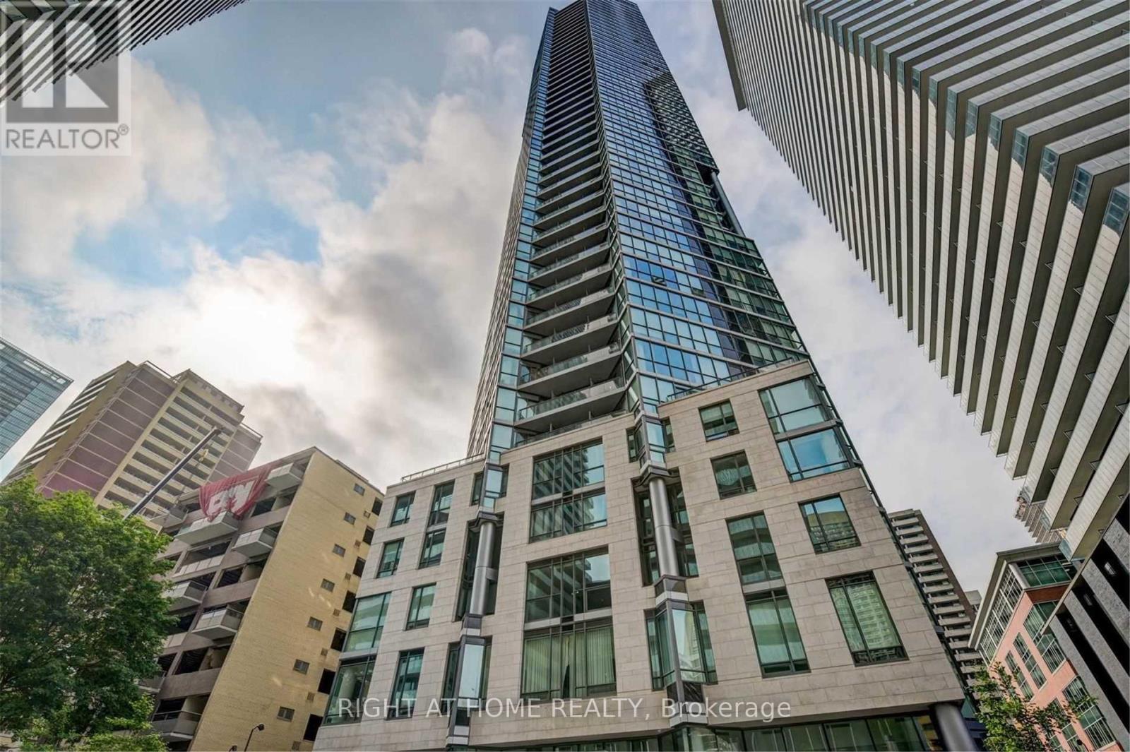 808 - 45 CHARLES STREET E, Toronto, Ontario