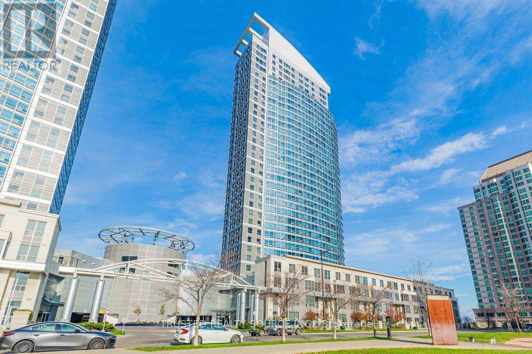 906 - 38 LEE CENTRE DRIVE, Toronto, Ontario