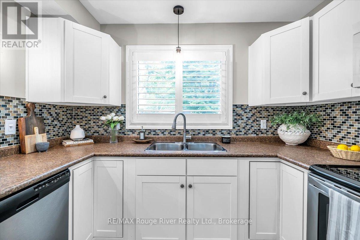 1441 Wecker Drive, Oshawa, Ontario L1J 6N1 - Photo 13 - E13506932