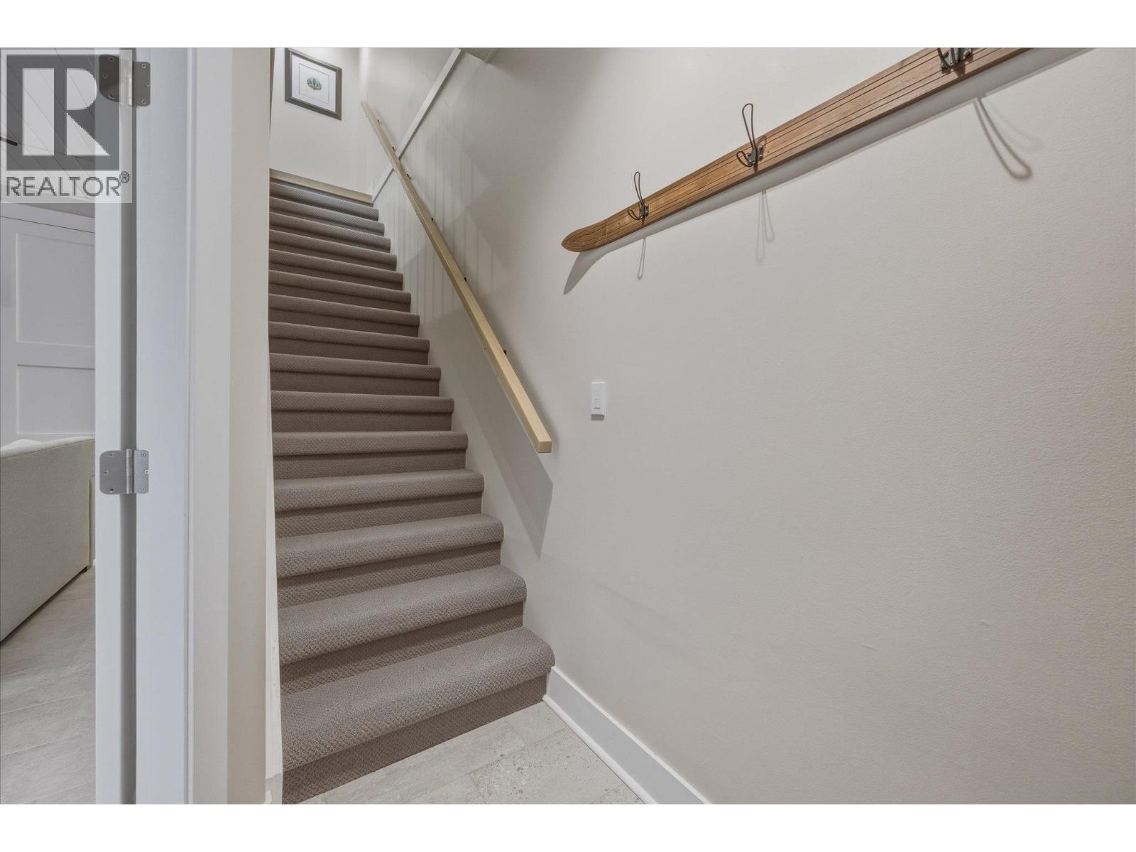 6 2014 London Lane, Whistler, British Columbia  V8E 0B6 - Photo 23 - R3141753