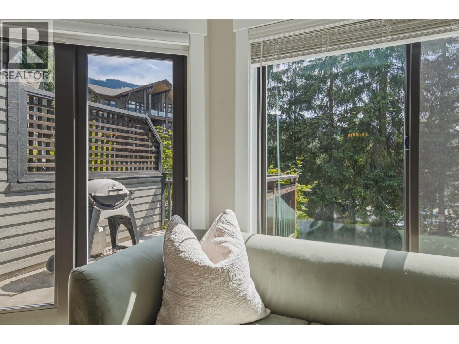 6 2014 London Lane, Whistler, British Columbia  V8E 0B6 - Photo 6 - R3141753