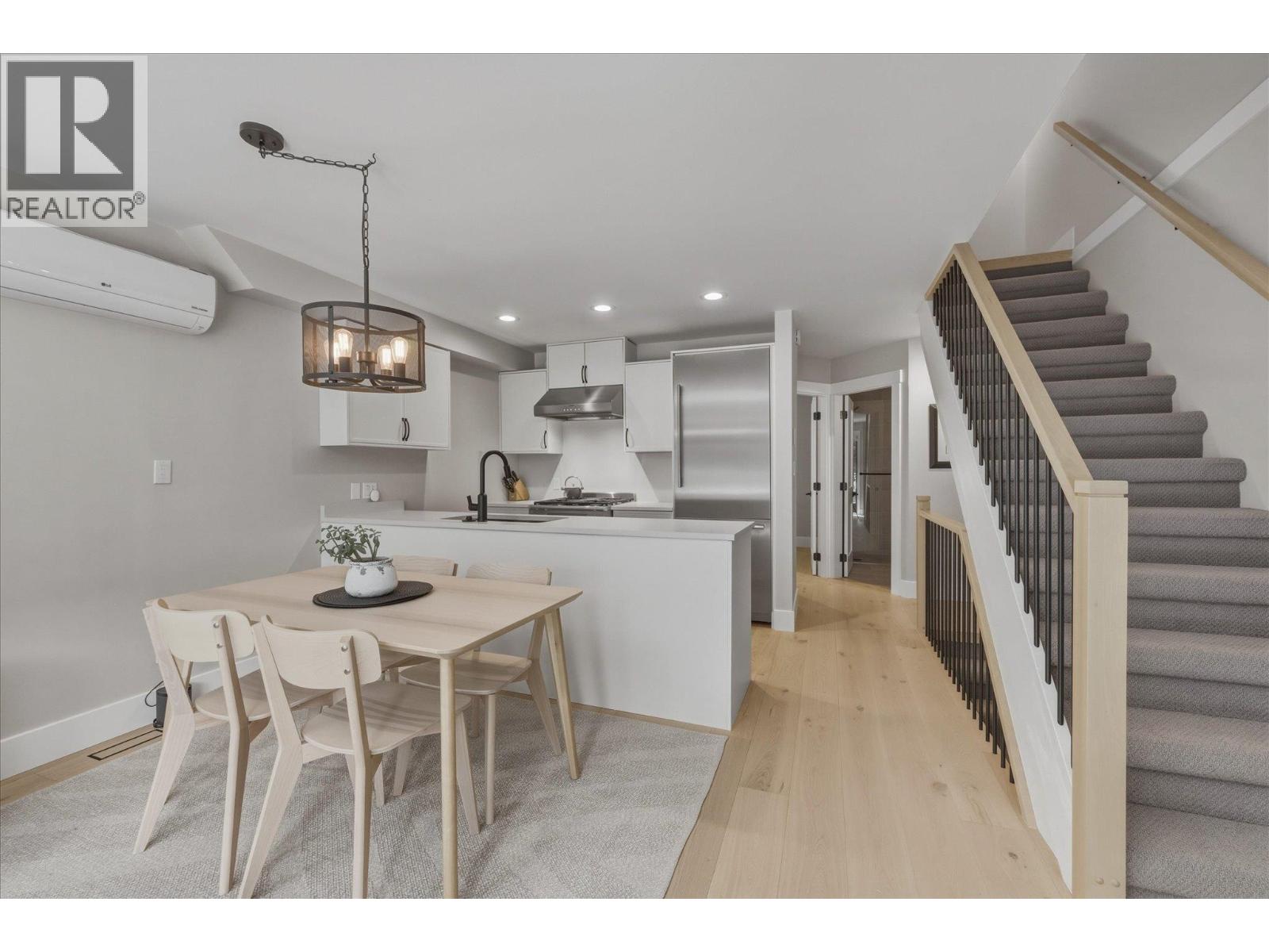 6 2014 London Lane, Whistler, British Columbia  V8E 0B6 - Photo 7 - R3141753