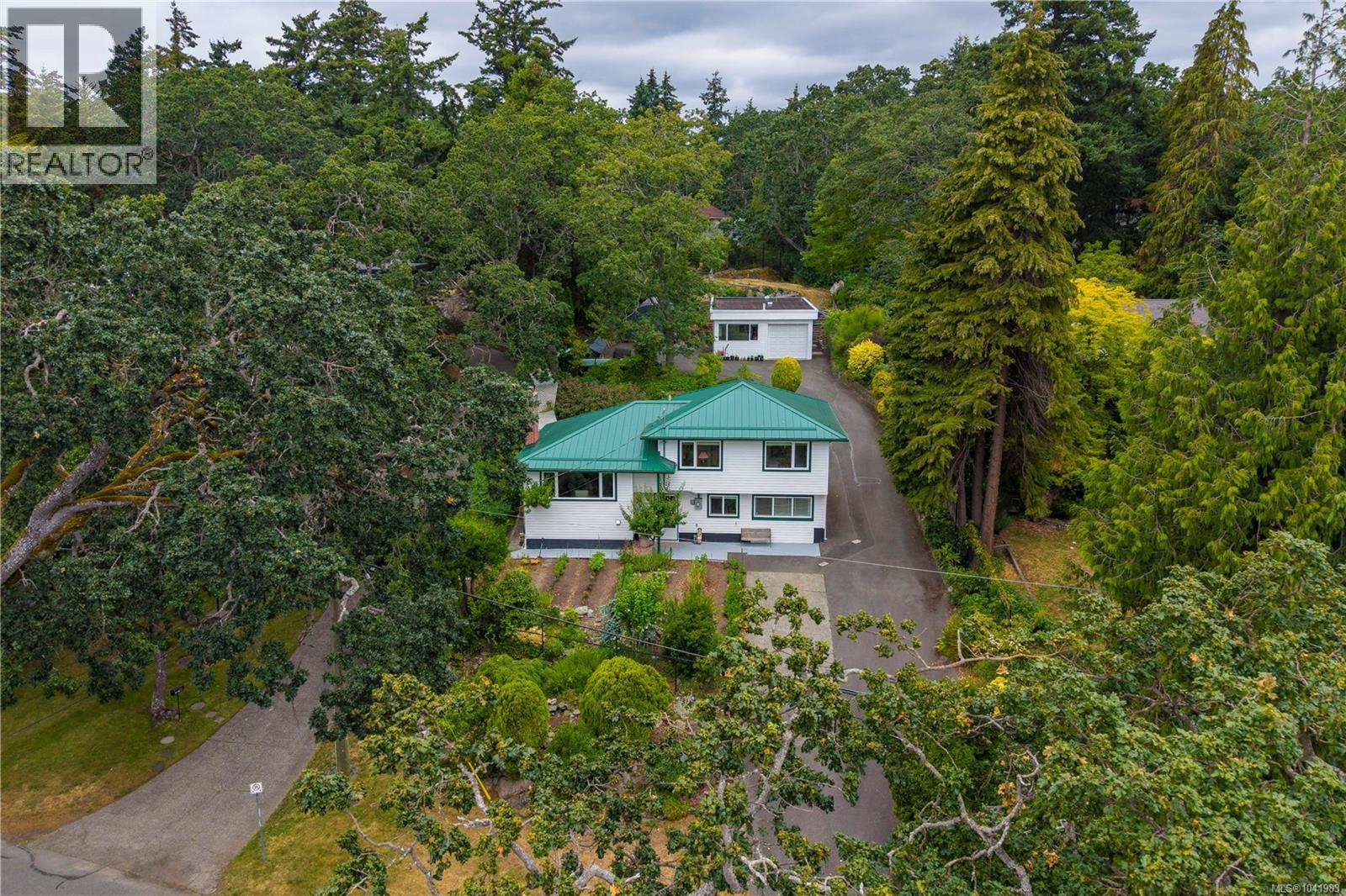 628 Fernhill Rd
