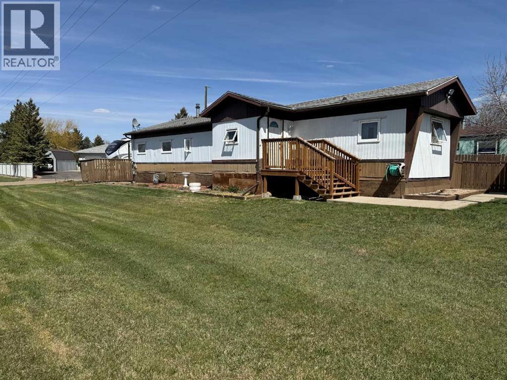 1156 1 Avenue N, Vauxhall, Alberta  T0K 2K0 - Photo 1 - A2321283