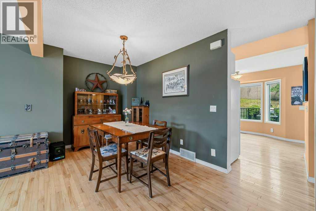 68 Patina Point Sw, Calgary, Alberta  T3H 3J7 - Photo 8 - A2325728