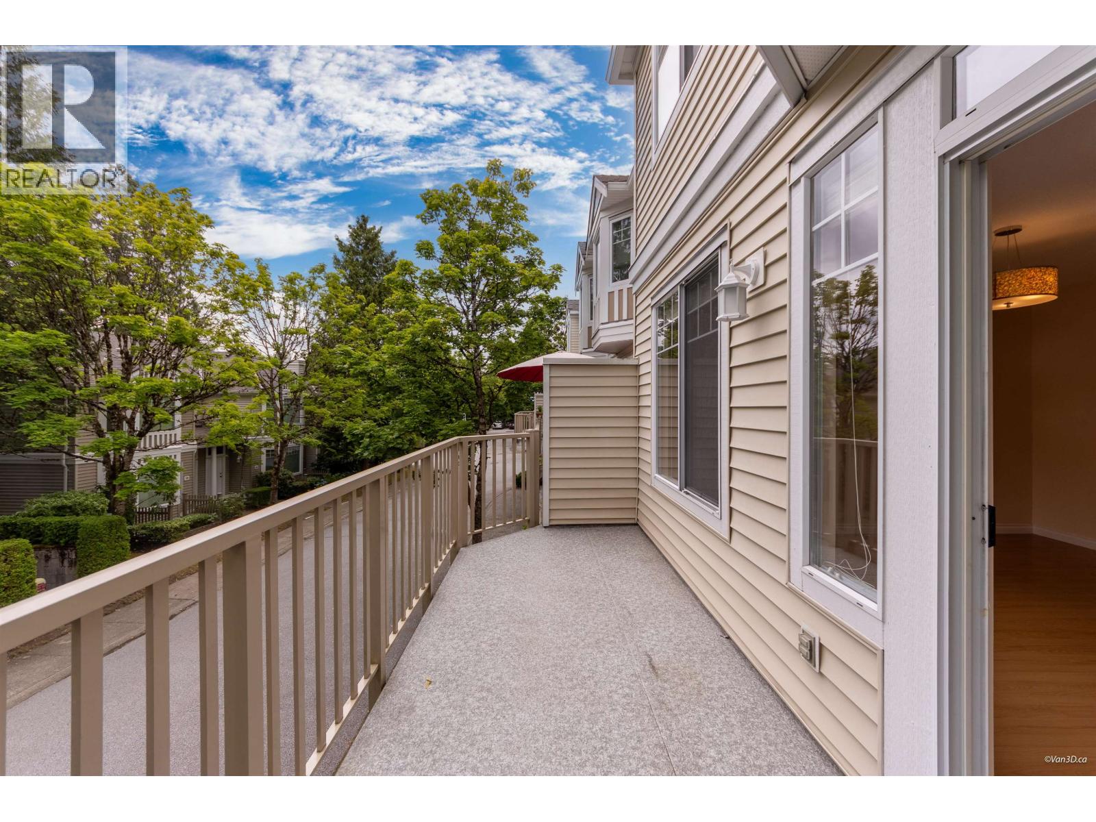 8 7500 Cumberland Street, Burnaby, British Columbia  V3N 4Z9 - Photo 9 - R3140731