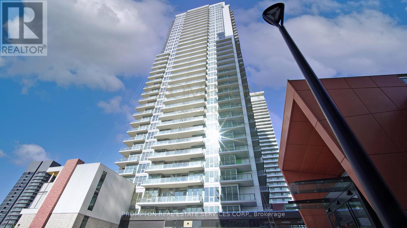 2015 - 85 Mcmahon Drive, Toronto, Ontario  M2K 0H1 - Photo 4 - C13509748