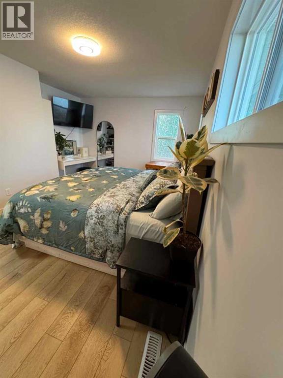 9410 80 Avenue, Grande Prairie, Alberta  T8V 5J4 - Photo 5 - A2320118