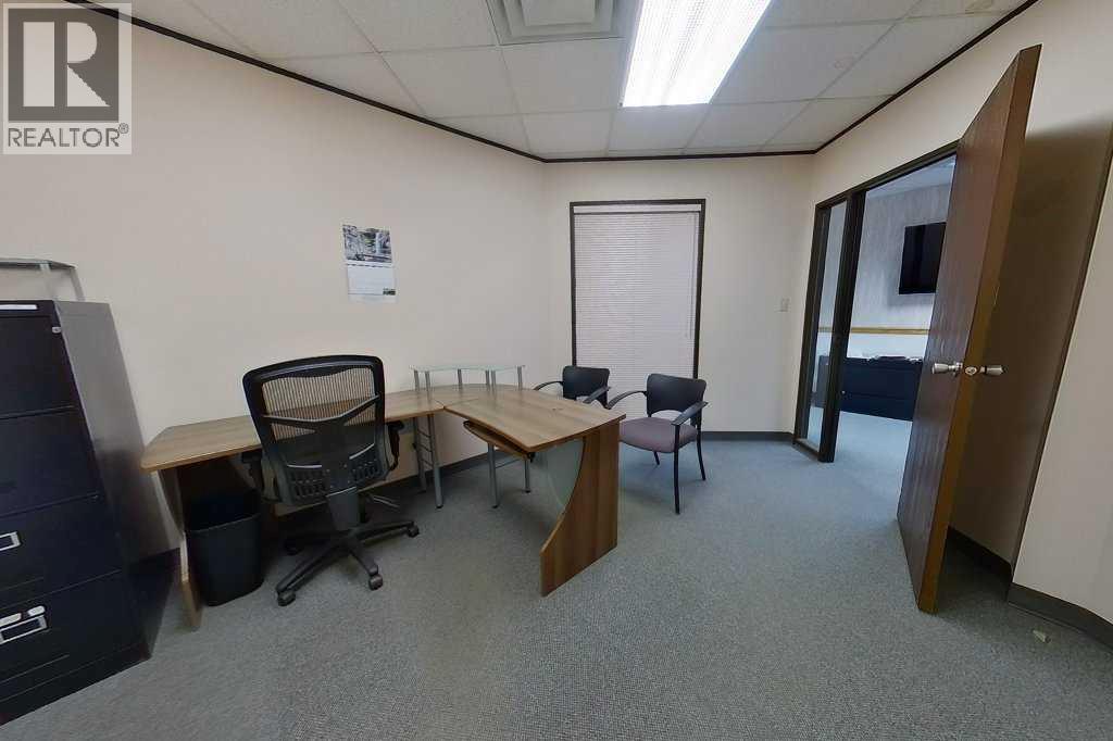 562 2 Street Se, Medicine Hat, Alberta  T1A 0C5 - Photo 8 - A2324413