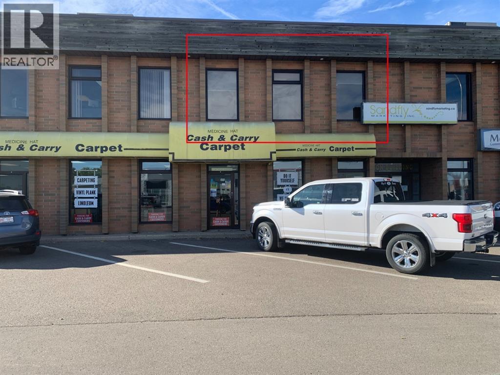 13, 941 South Railway Street SE, Medicine Hat, Alberta  T1A 2W3 - Photo 1 - A2287256