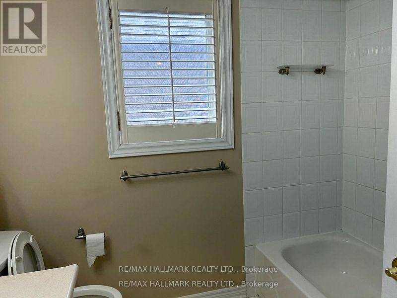 15 Magenta Street, Richmond Hill, Ontario  L4B 4H2 - Photo 12 - N13509758
