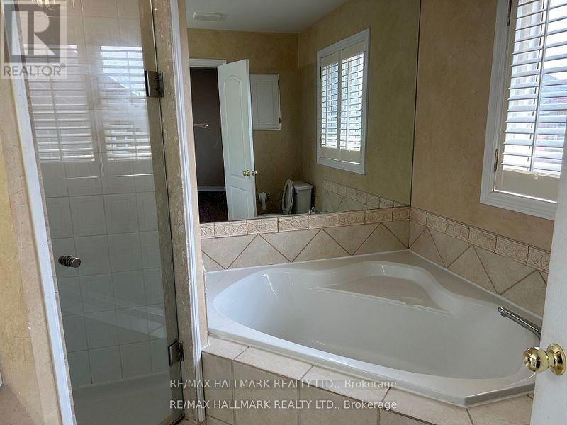 15 Magenta Street, Richmond Hill, Ontario  L4B 4H2 - Photo 8 - N13509758