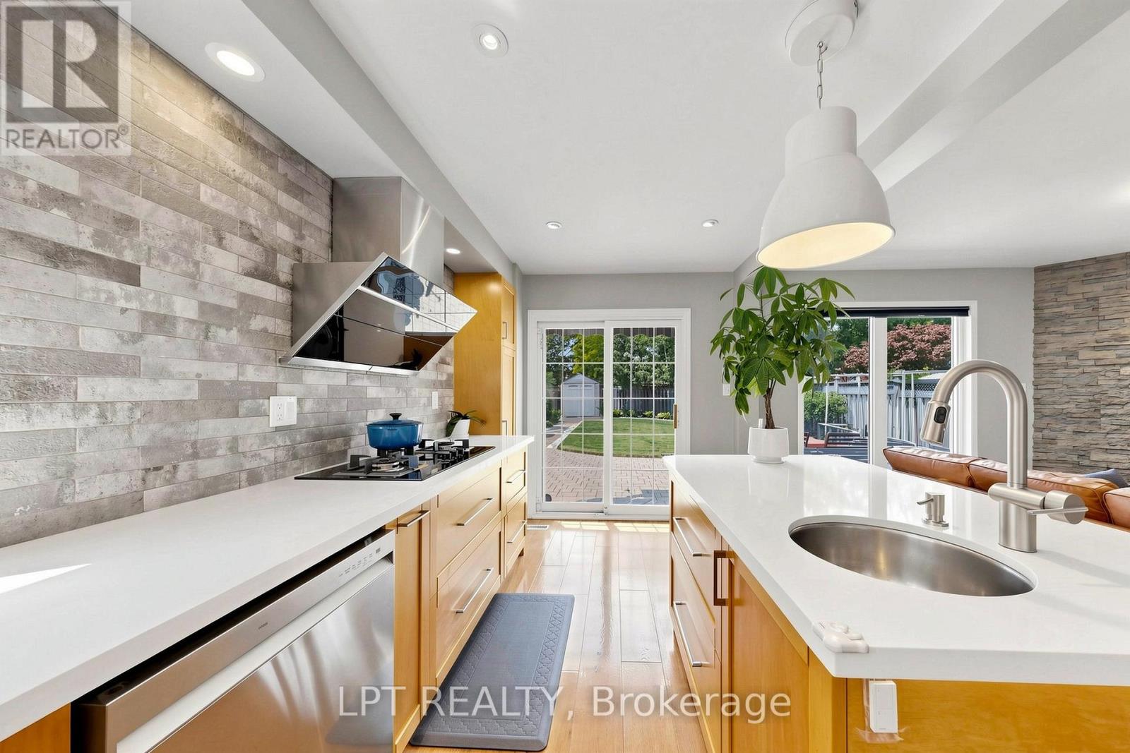 30 Pentland Crescent, Vaughan, Ontario  L6A 1T5 - Photo 35 - N13509766