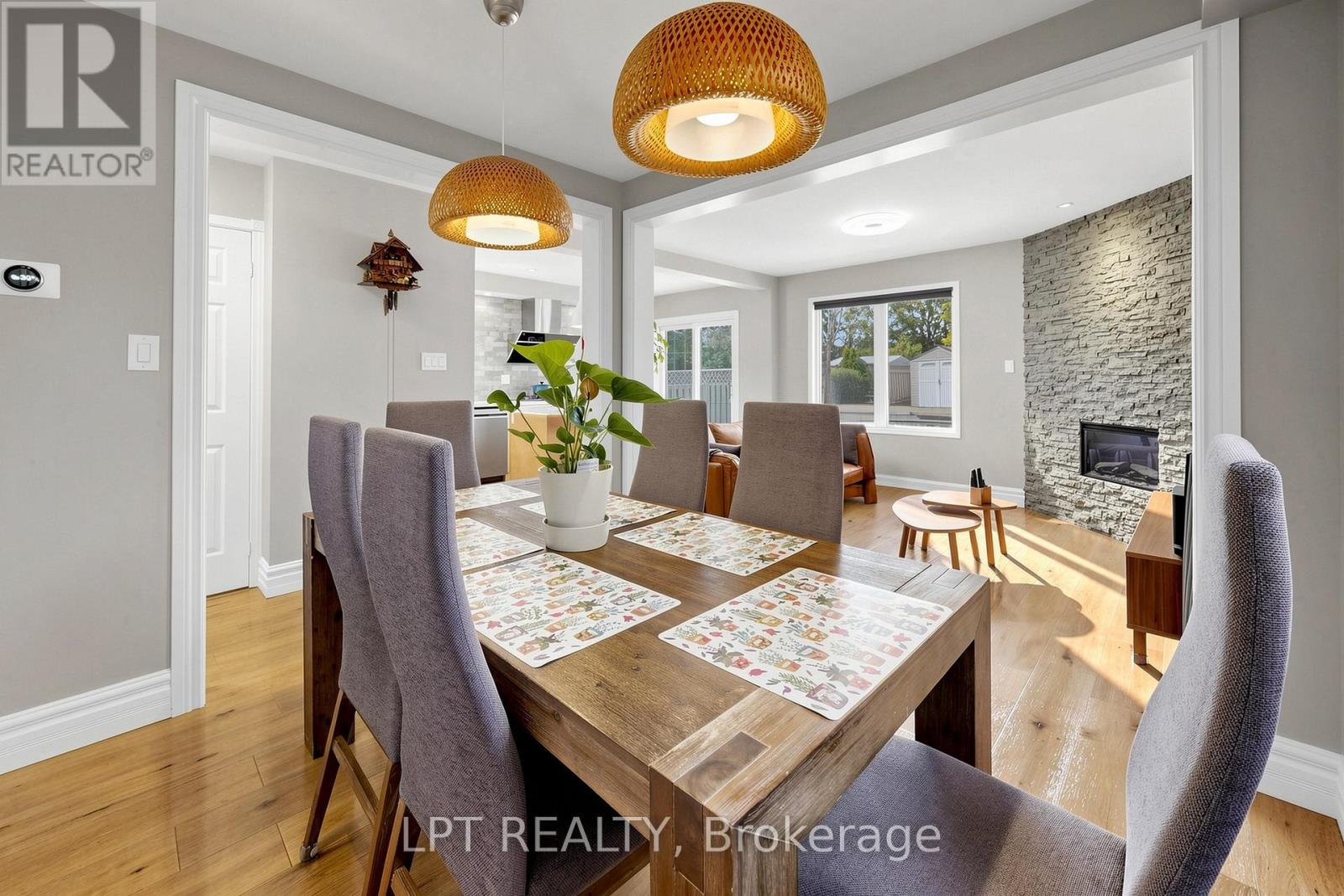 30 Pentland Crescent, Vaughan, Ontario  L6A 1T5 - Photo 7 - N13509766