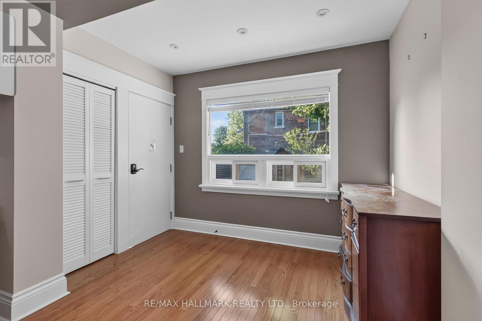 41 Dixon Avenue, Toronto, Ontario  M4L 1N4 - Photo 24 - E13509808