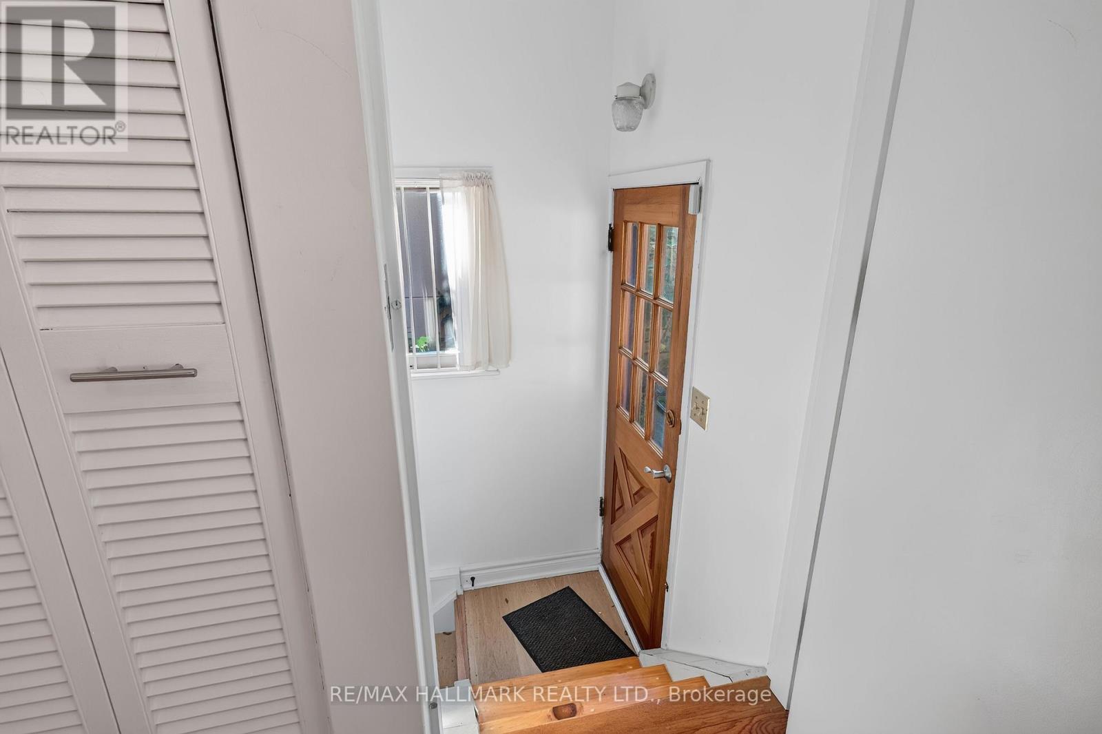 41 Dixon Avenue, Toronto, Ontario  M4L 1N4 - Photo 26 - E13509808