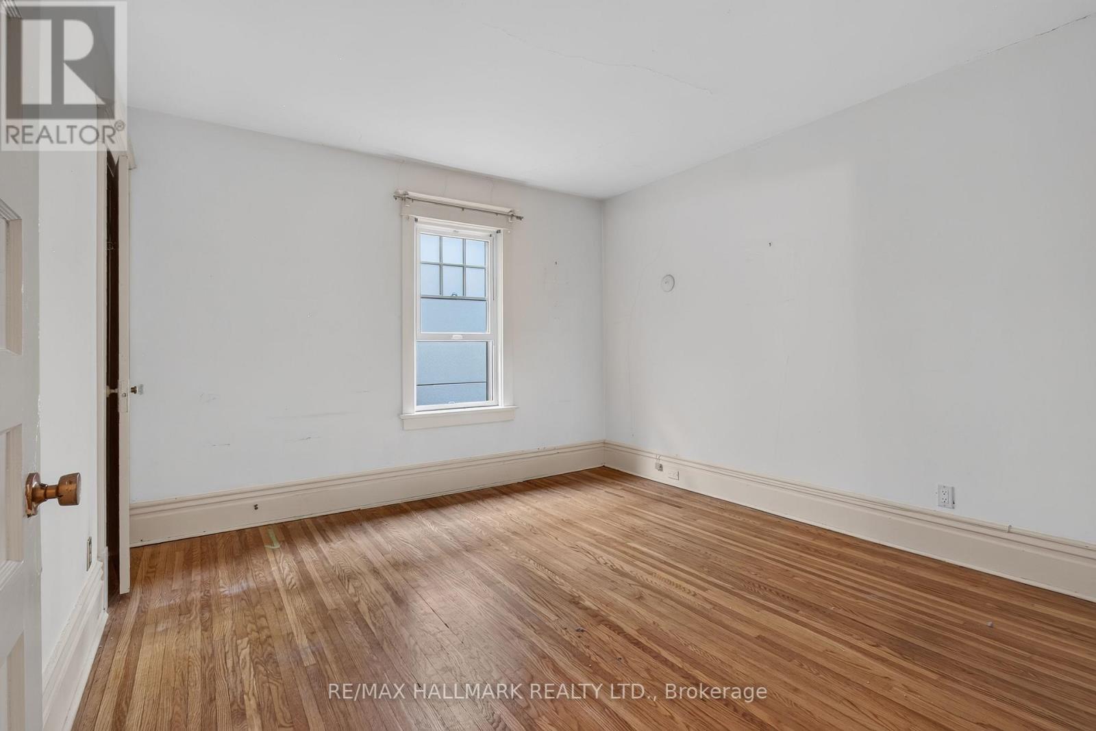 41 Dixon Avenue, Toronto, Ontario  M4L 1N4 - Photo 30 - E13509808