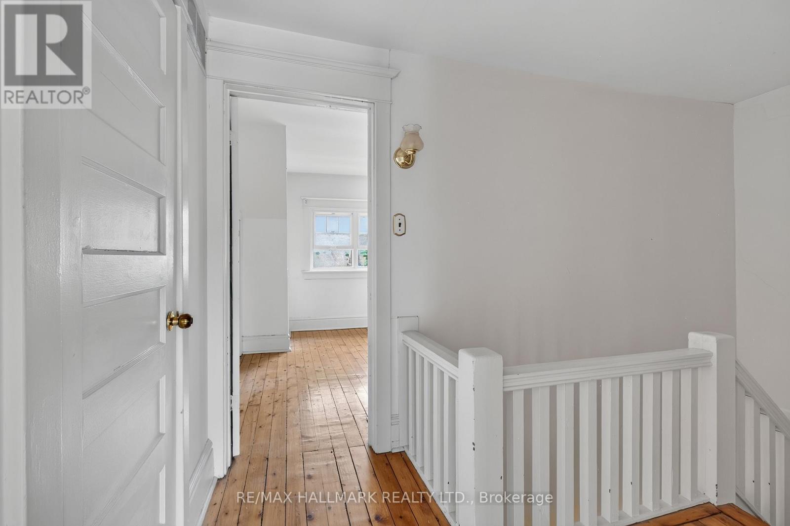 41 Dixon Avenue, Toronto, Ontario  M4L 1N4 - Photo 39 - E13509808