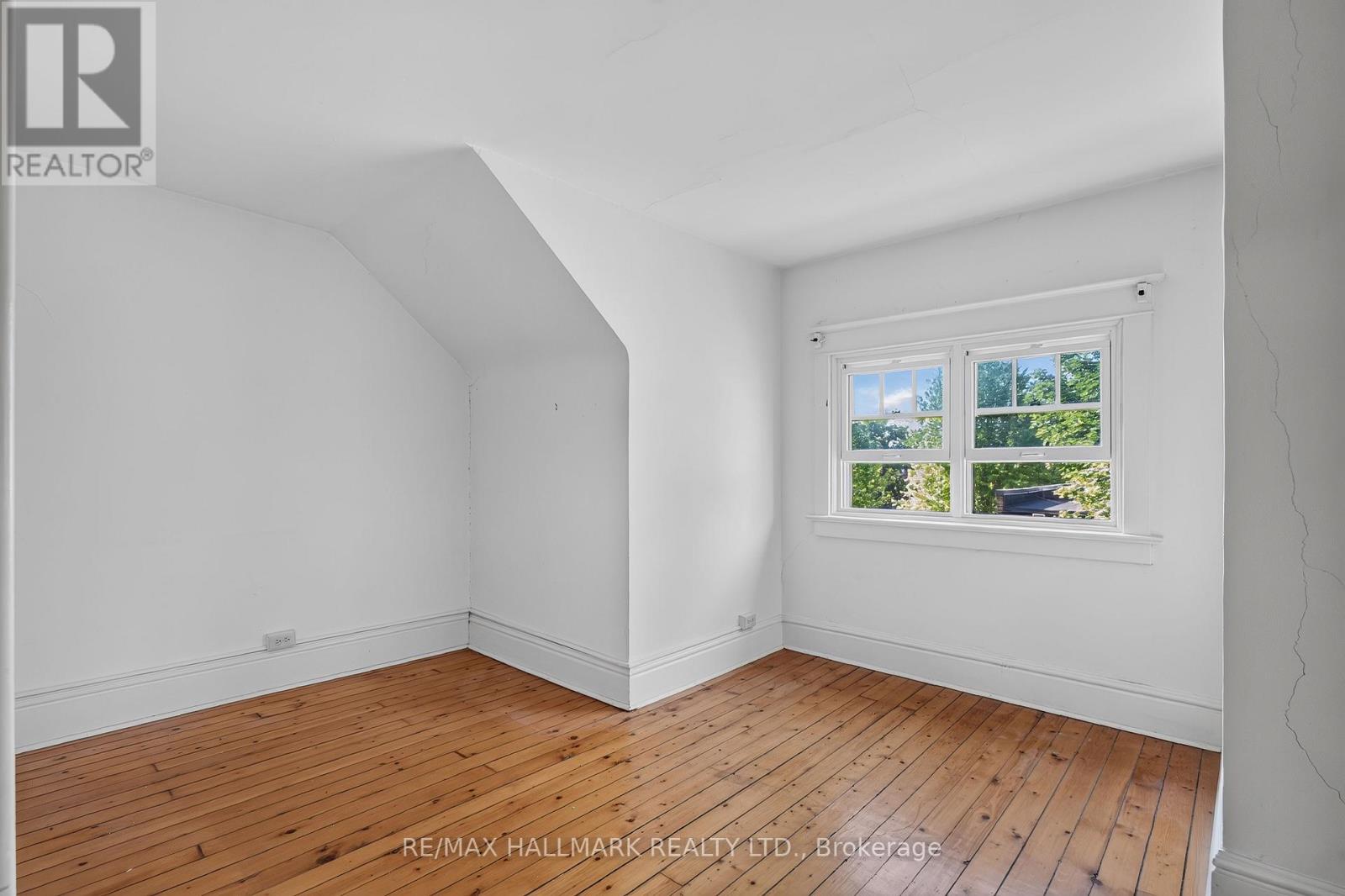 41 Dixon Avenue, Toronto, Ontario  M4L 1N4 - Photo 40 - E13509808