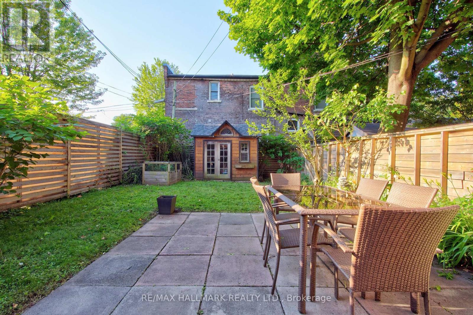 41 Dixon Avenue, Toronto, Ontario  M4L 1N4 - Photo 44 - E13509808