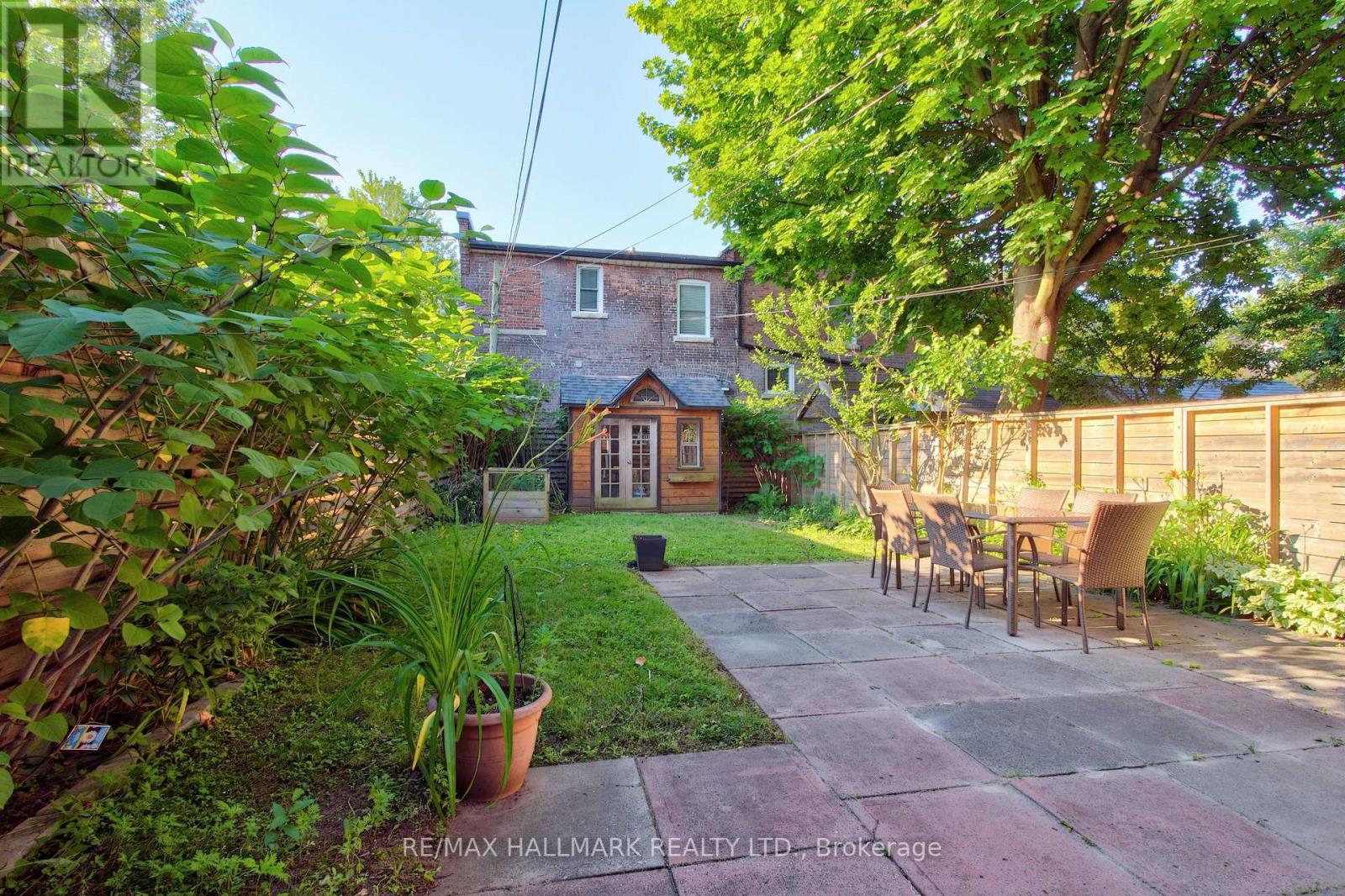 41 Dixon Avenue, Toronto, Ontario  M4L 1N4 - Photo 45 - E13509808