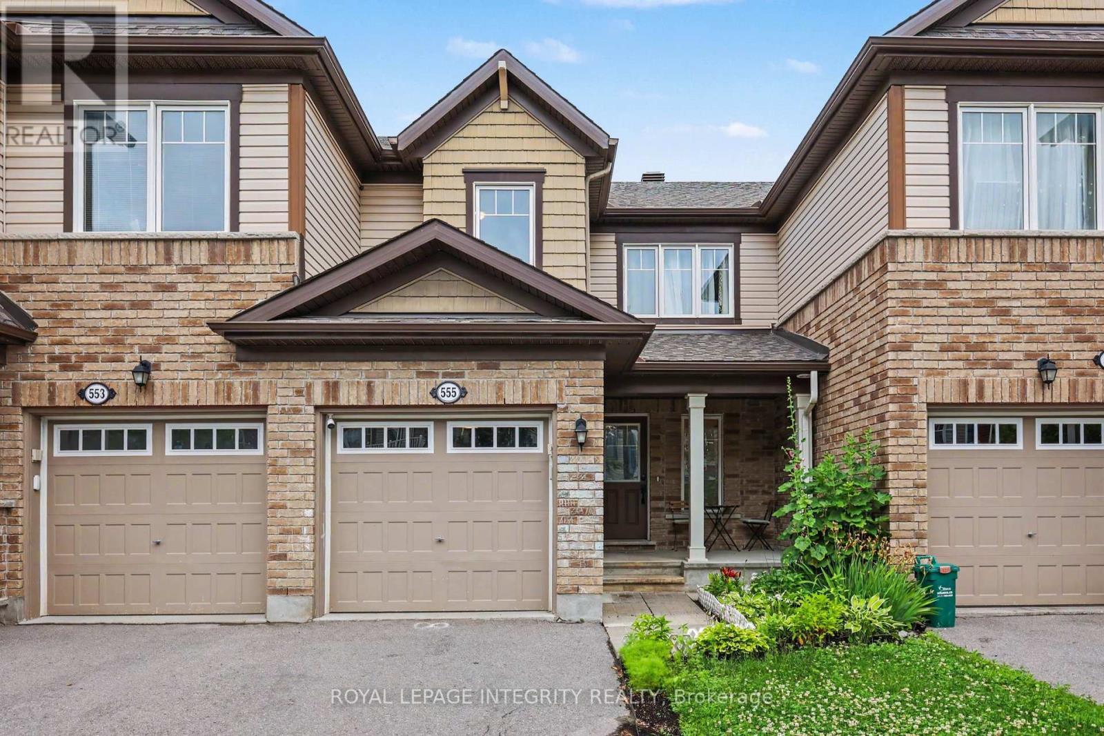 555 FOXLIGHT CIRCLE, Ottawa, Ontario