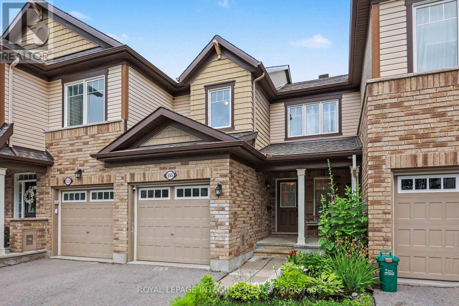 555 Foxlight Circle, Ottawa, Ontario K2M 0L9 - Photo 2 - X13509842