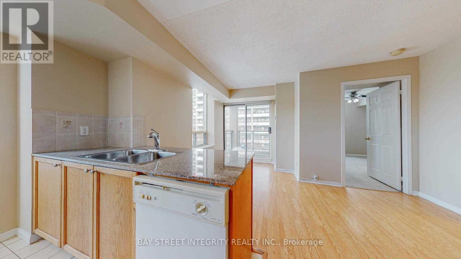 605 - 5940 Yonge Street, Toronto, Ontario  M2M 3V9 - Photo 6 - C13509828