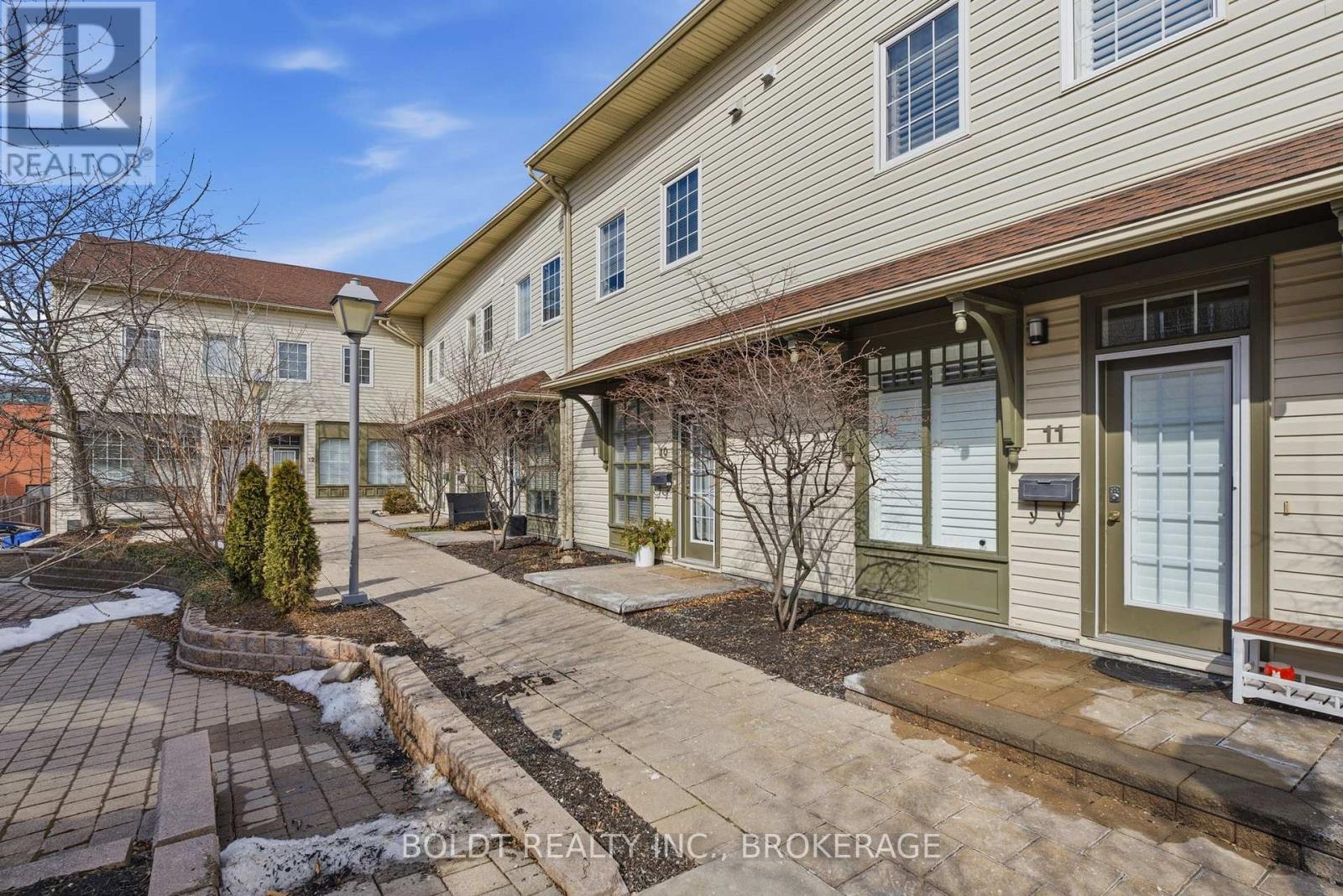 8 - 49 Ontario Street, Grimsby, Ontario  L3M 3H2 - Photo 3 - X13509874