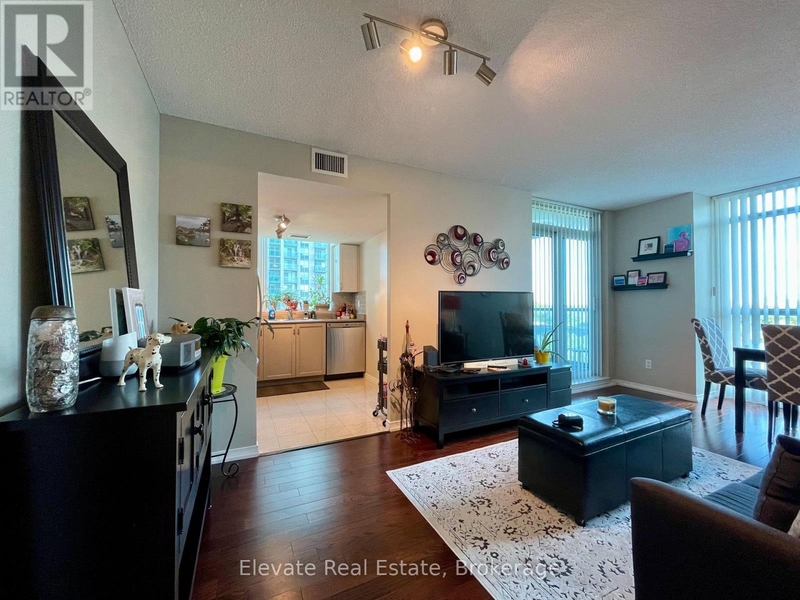 811 - 28 Harrison Garden Boulevard, Toronto, Ontario  M2N 7B5 - Photo 7 - C13509862