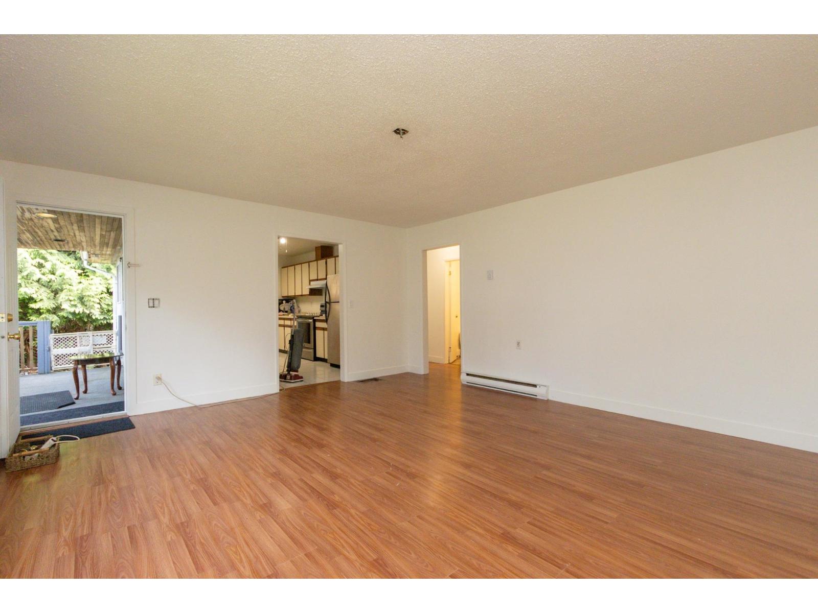 14448 106 Avenue, Surrey, British Columbia  V3R 1T1 - Photo 6 - R3141789