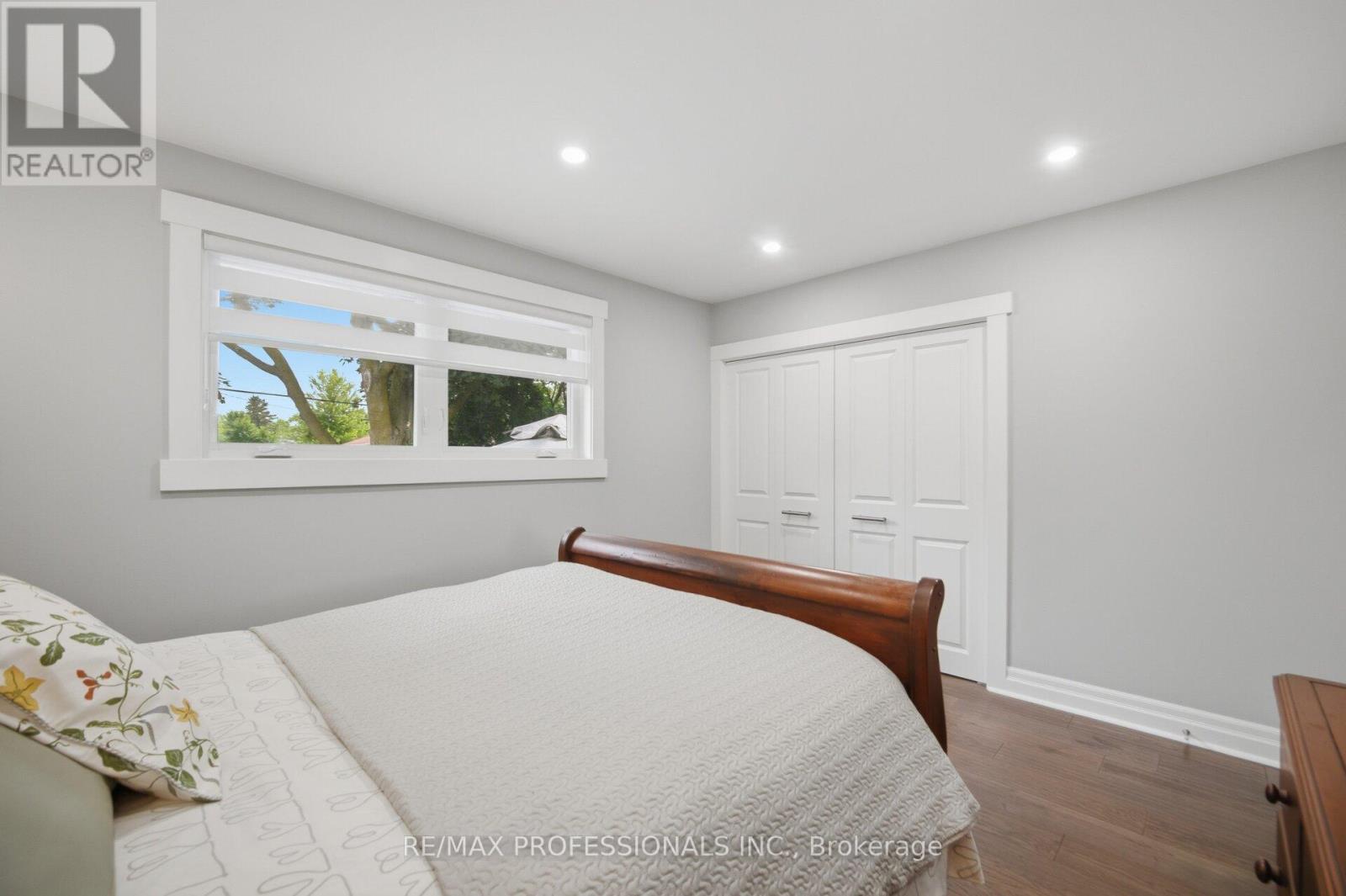 9 Tynevale Drive, Toronto, Ontario  M9R 2B3 - Photo 21 - W13509864