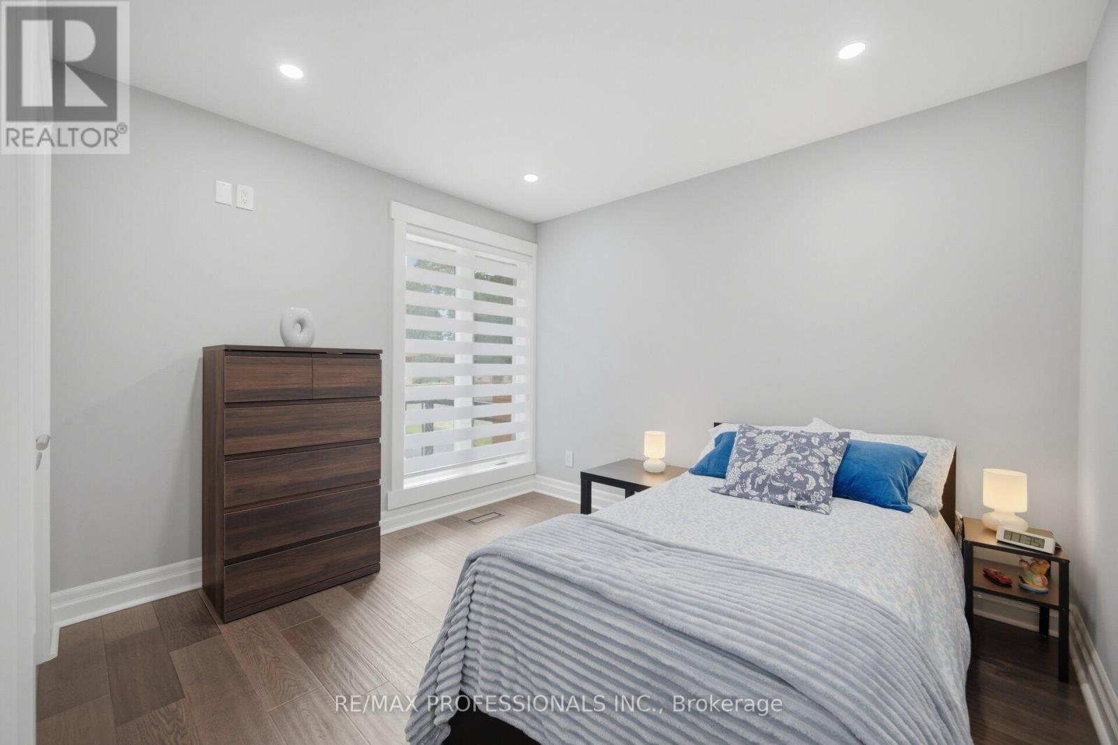 9 Tynevale Drive, Toronto, Ontario  M9R 2B3 - Photo 22 - W13509864