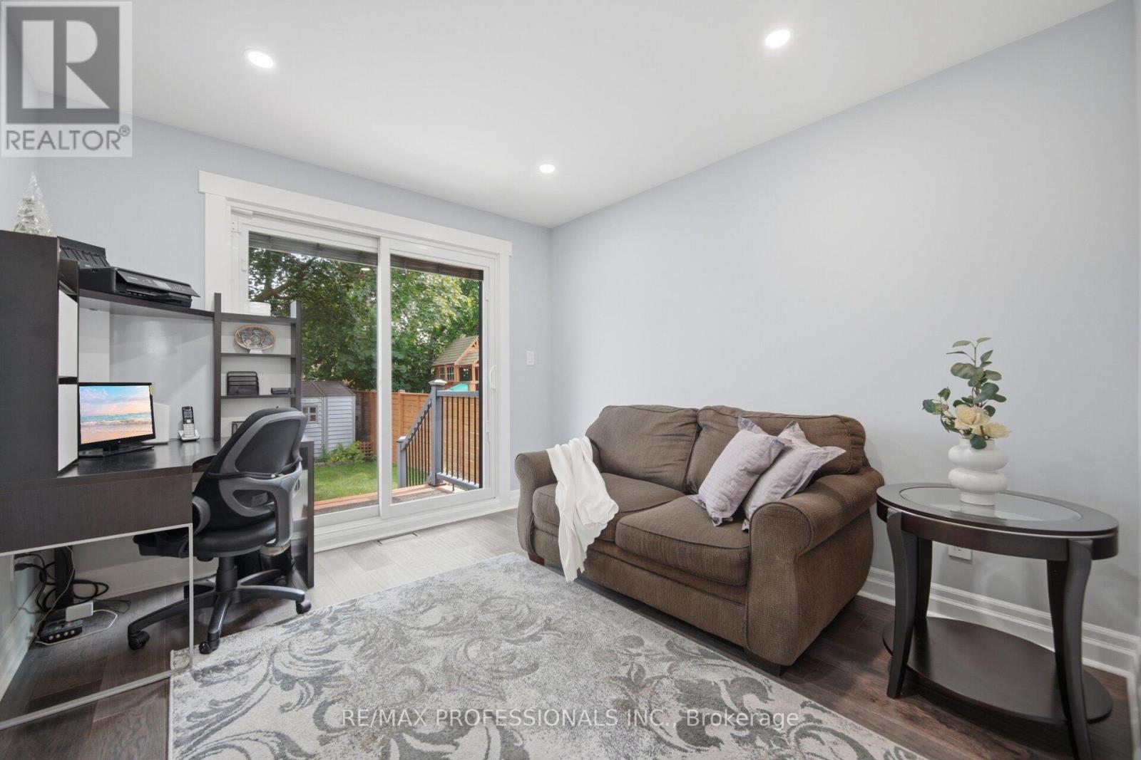 9 Tynevale Drive, Toronto, Ontario  M9R 2B3 - Photo 23 - W13509864