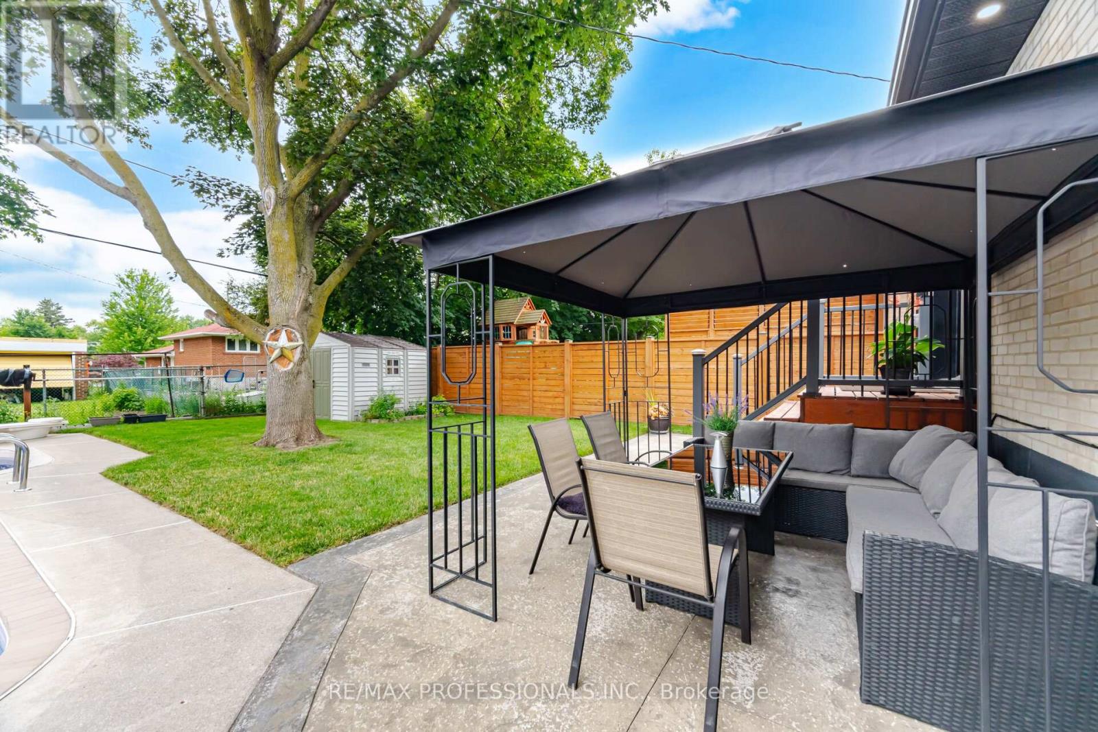 9 Tynevale Drive, Toronto, Ontario  M9R 2B3 - Photo 44 - W13509864