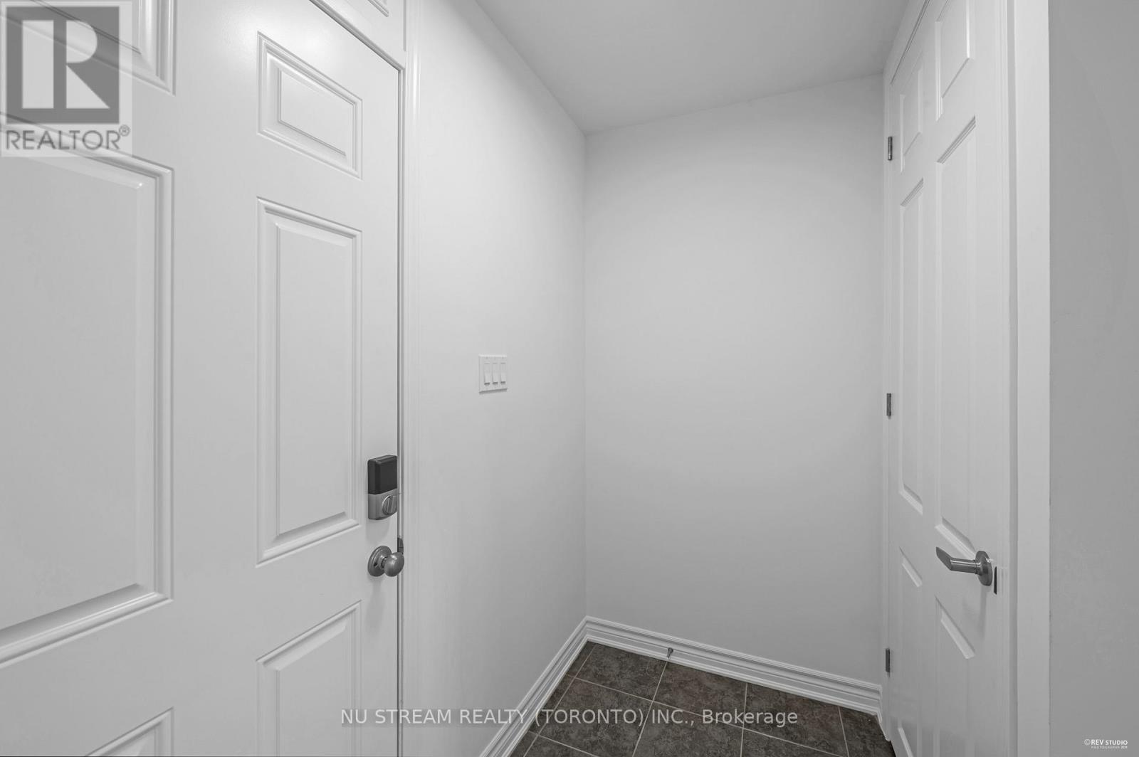 3034 Merrick Road, Oakville, Ontario  L6H 7G1 - Photo 5 - W13509878