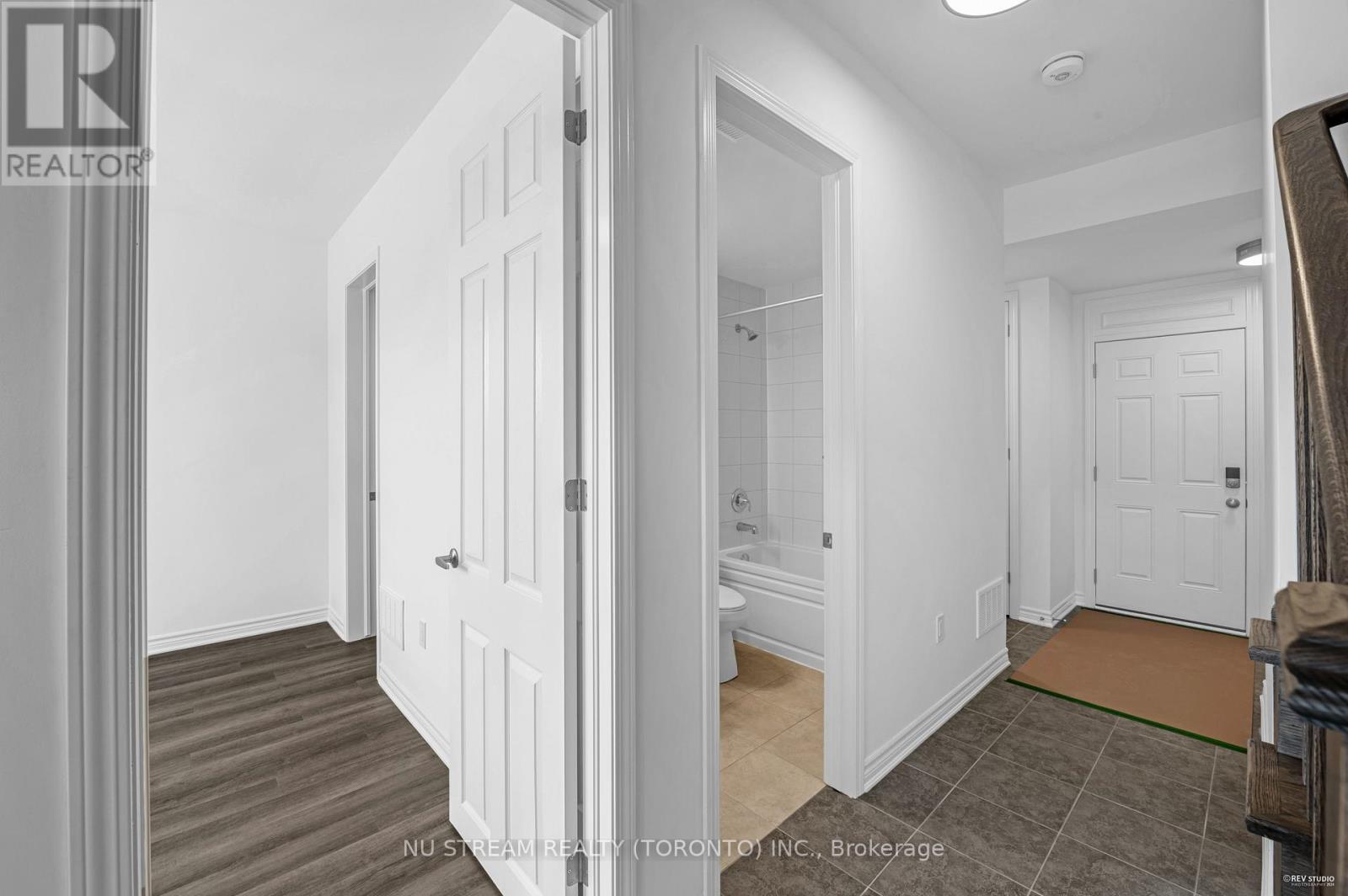 3034 Merrick Road, Oakville, Ontario  L6H 7G1 - Photo 9 - W13509878