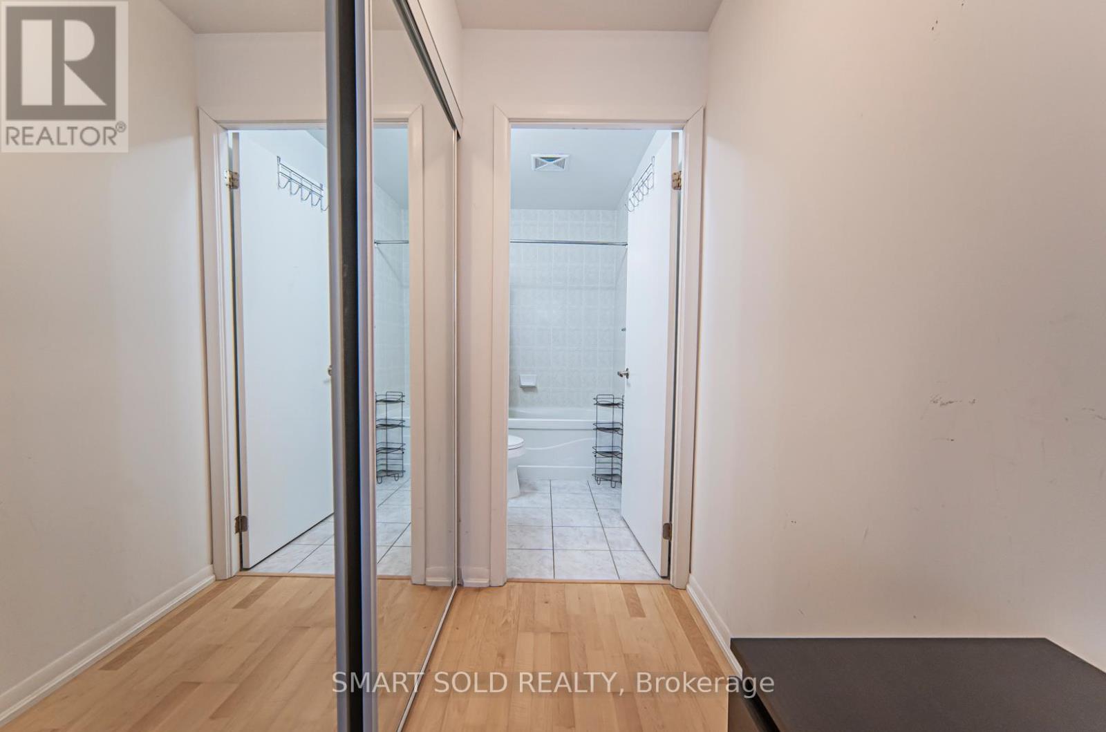 3708 - 38 Grenville Street, Toronto, Ontario  M4Y 1A5 - Photo 14 - C13509900