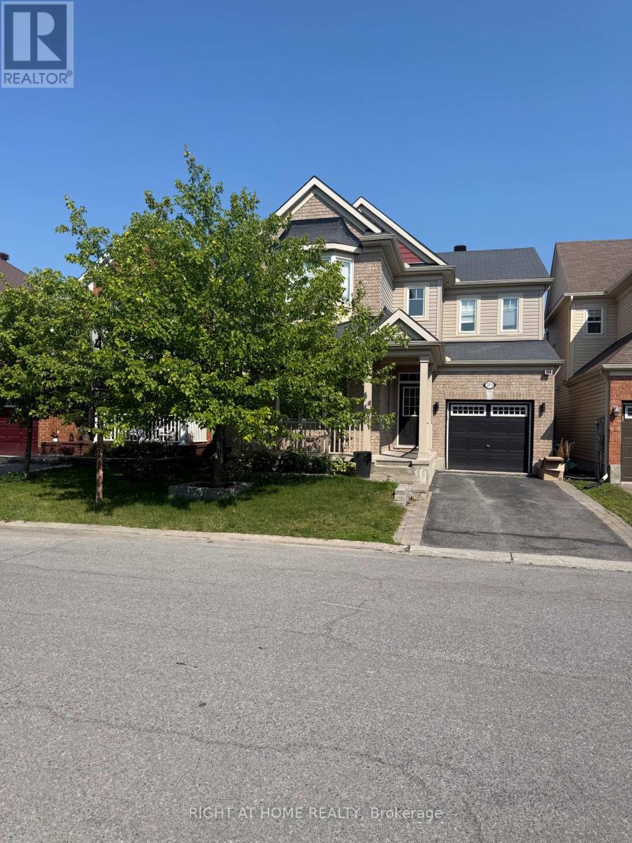 371 Vendevale Avenue, Ottawa, Ontario  K2P 0S4 - Photo 2 - X13509888